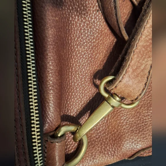 Fossil Foldover Leather Crossbody Messenger Bag - Picture 9 of 15
